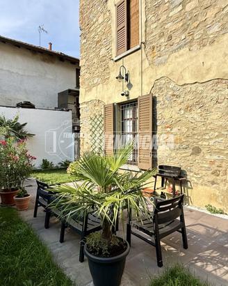 CASA INDIPENDENTE A SAN ZENO CON DUE APPARTAMENTI