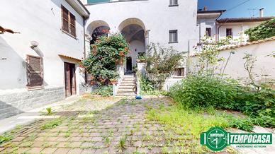 Casa indipendente a San Salvatore Monferrato 5 loc