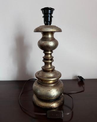 Piede per lampada in legno