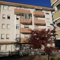 ULTIMO PIANO CON VISTA UNICA NEL CUORE DEL PAESE