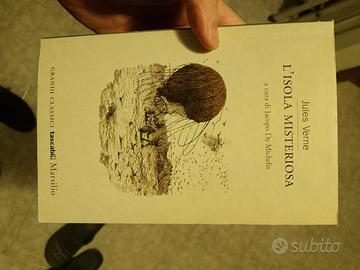 Jules verne l'isola misteriosa con retro copertina