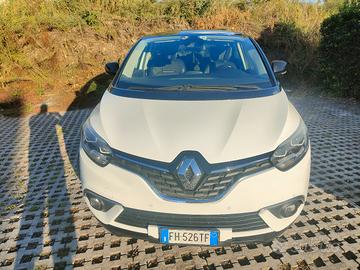RENAULT SCENIC BOSE - ENTRA E LEGGI