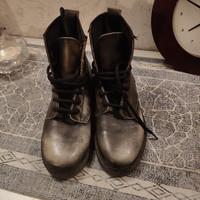 stivaletti con lacci Via Condotti 