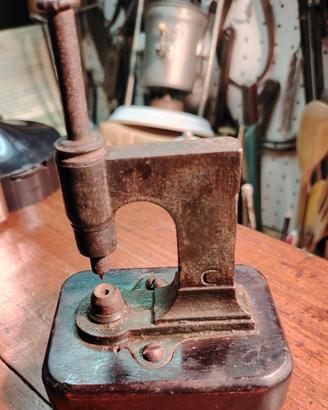 PRESSA A MANO VINTAGE