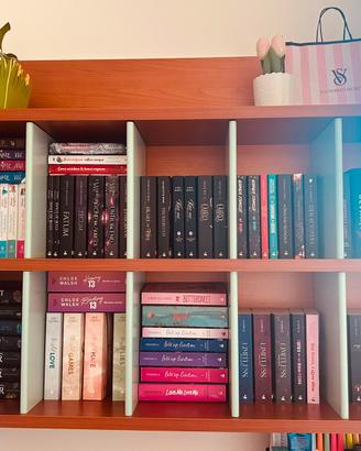 Libreria e scrivania