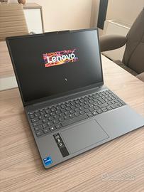 Lenovo Ideapad slim 3 - Intel Core I7 - 15.3”