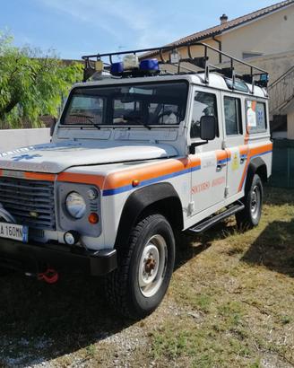Land Rover Defender 90 td5 9posti