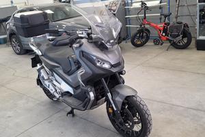 Honda x-adv