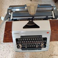 Macchina da scrivere Olympia