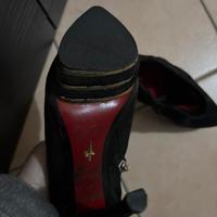 Tronchetto Cesare paciotti scamosciato nero tacco