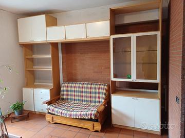 MOBILE SOGGIORNO CON DIVANO LETTO