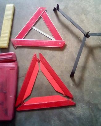 Triangoli segnalazione pericolo