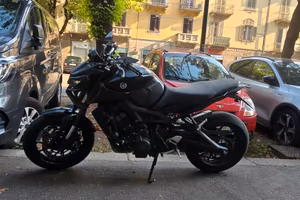 mt 09 1017 30000 km matte black