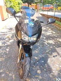 Moto Kawasaki ER 6F