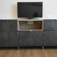 Mobile TV/credenza
