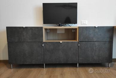 Mobile TV/credenza