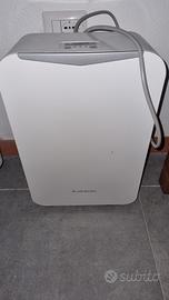 Ariston DEOS 11 1,5 L 39 dB Bianco

