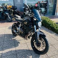 YAMAHA MT-07 TUTTO INCLUSO ANCHE PASSAGGIO!