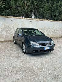Volkswagen Golf V