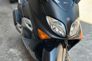 YAMAHA TMAX 500