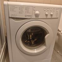 Lavatrice slim INDESIT IWSC 61052 C ECO IT