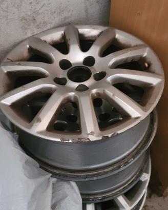 cerchi r16 attacco 5x110 