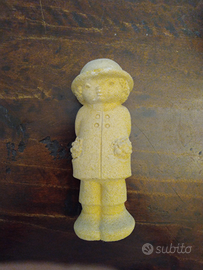 Statuina di Bambino in pietra vintage