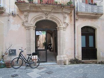 Palazzo o Stabile | 700.000 | 320 m2 | Ortigia