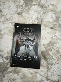 libro Shadowhunters il codice cassandra clare