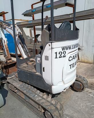 BOBCAT E20Z - MINIESCAVATORE COMPATTO - 16.700€ +i