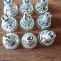 9  LAMPADE    PHILIPS 5W GU 10 SCENE SWITCH