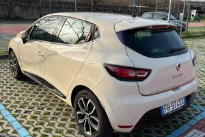 Clio 4 automatica retrocamera