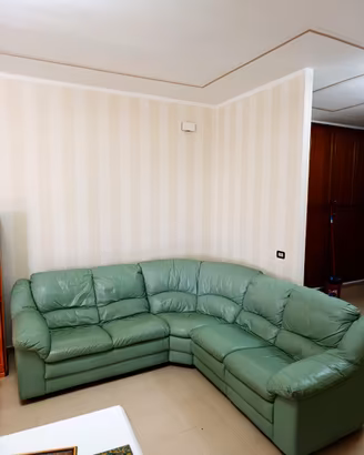 Divano in pelle angolare