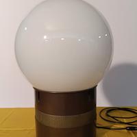 Lampada Mezzo Oracolo. Gae Aulenti per Artemide.