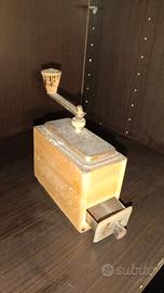 Macinino Vintage in legno