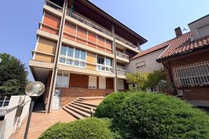 3 LOCALI A MONZA