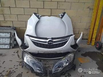 Opel zafira 2016 ricambi