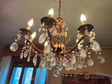 Lampadari in stile ben tenuti