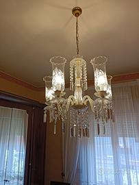 Lampadario e lampade vintage in cristallo