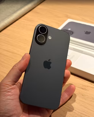 iPhone 17  Nero