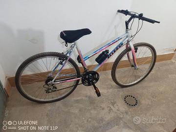 Meravigliosa Mountain bike per donna, usata solo d