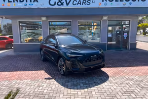 Audi Q5 SPORTBACK 2.0TDI 204CV S-LINE *3 SCHERMI*P