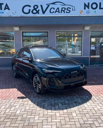 Audi Q5 SPORTBACK 2.0TDI 204CV S-LINE *3 SCHERMI*P