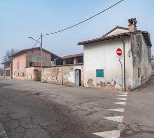Cascina Casale da ristrutturare