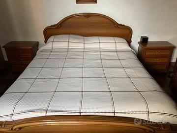 Copriletto beige di lana