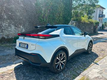 TOYOTA CHR YBRID