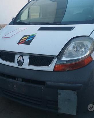 Renault trafic ,opel vivaro,ricambi