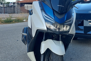 Honda forza 125
