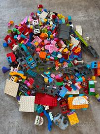 Lego duplo con pista treno