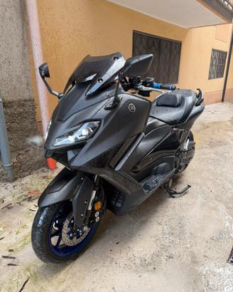 Tmax 560